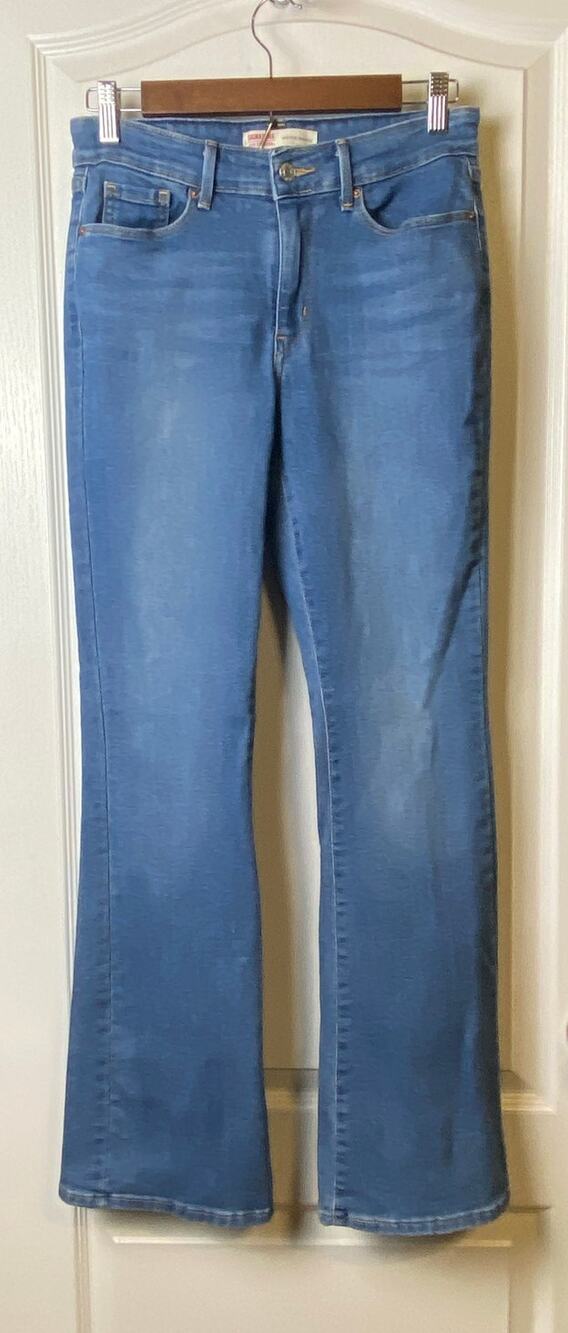 Levi Strauss Signature Medium Wash Mid-Rise Bootcut Flare Jeans Women's Size 6